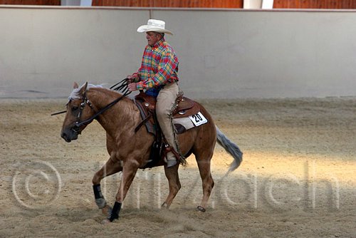 QH062_2290n.jpg