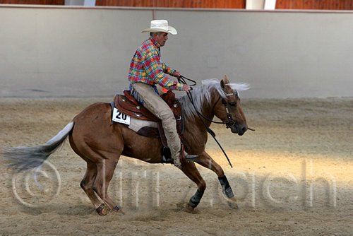 QH062_2291n.jpg