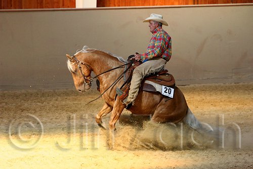 QH062_2295n.jpg