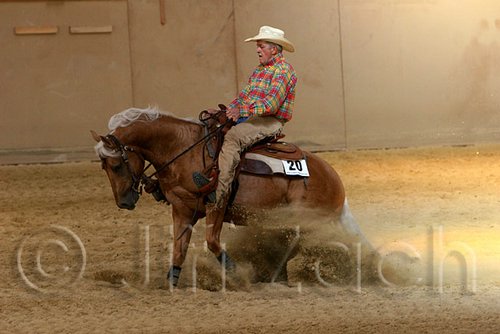 QH062_2298n.jpg