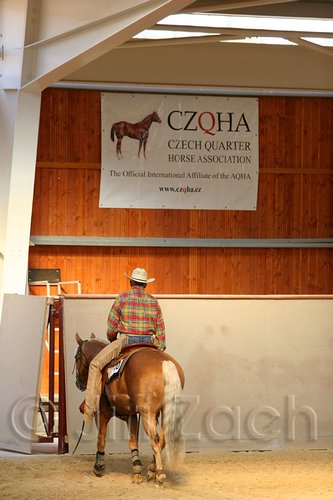 QH062_2301n.jpg