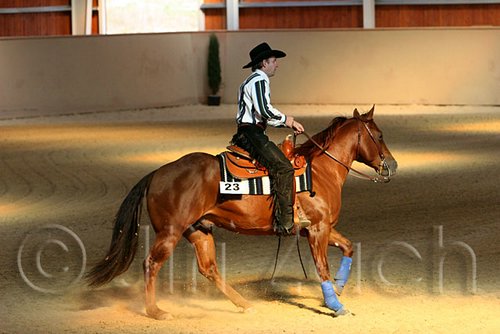 QH062_2304n.jpg