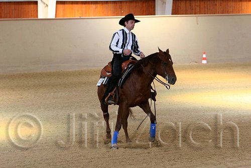 QH062_2306n.jpg