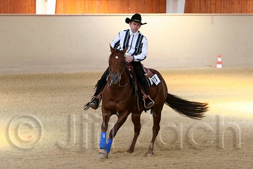 QH062_2307n.jpg