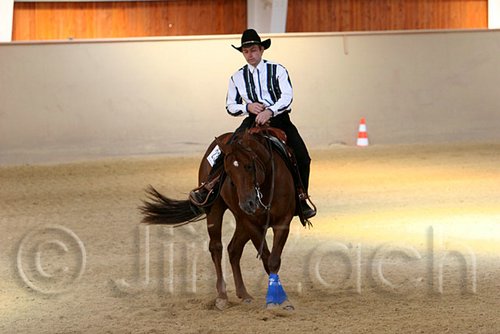 QH062_2316n.jpg