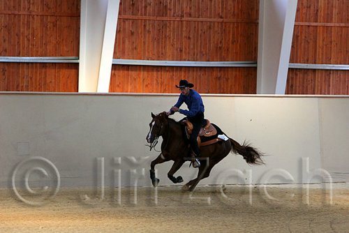 QH062_2321n.jpg
