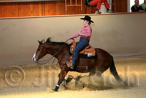 QH062_2372n.jpg