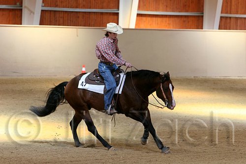 QH062_2385n.jpg