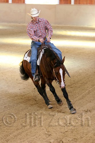 QH062_2387n.jpg