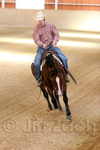 QH062_2388n.jpg