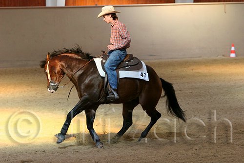 QH062_2395n.jpg