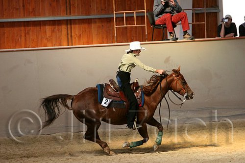 QH062_2405n.jpg