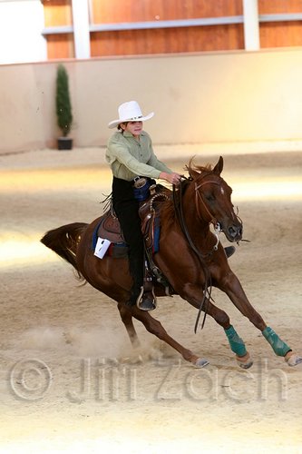 QH062_2407n.jpg
