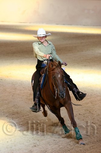 QH062_2413n.jpg