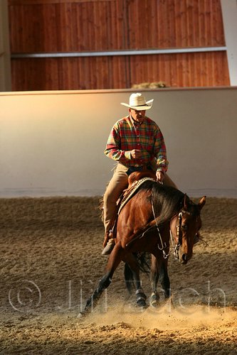 QH062_2454n.jpg
