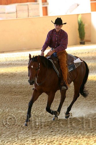 QH062_2480n.jpg
