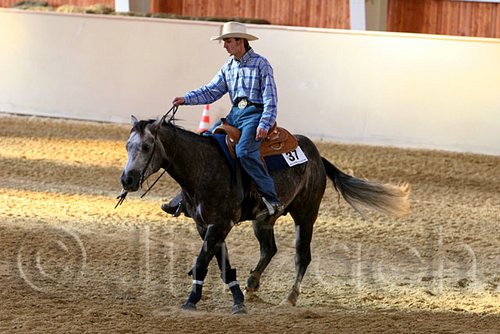 QH062_2487n.jpg