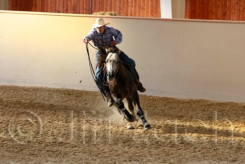 QH062_2504n.jpg