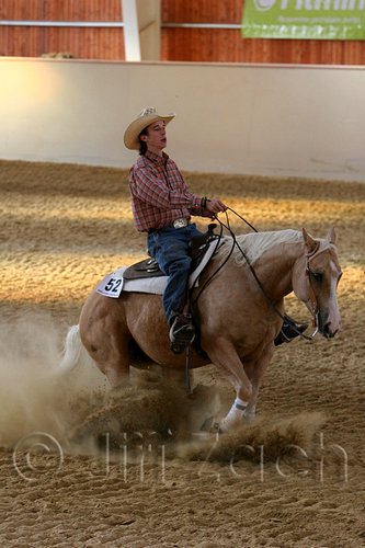QH062_2566n.jpg