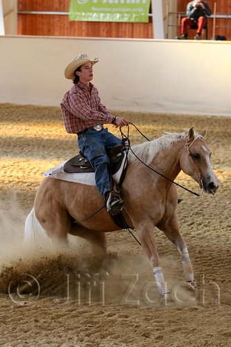 QH062_2567n.jpg