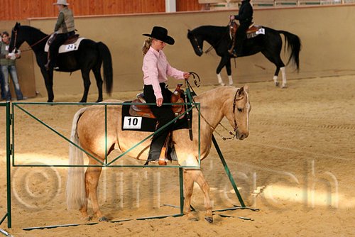 QH062_1687n.jpg