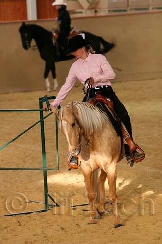 QH062_1689n.jpg