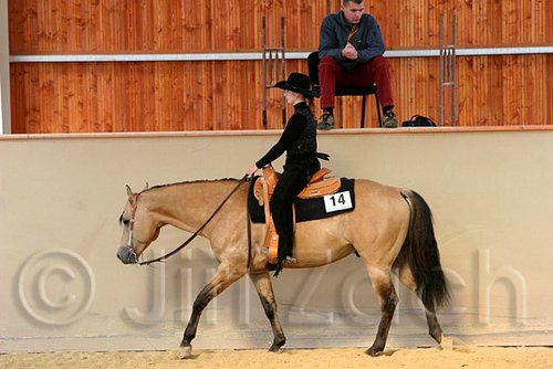 QH062_2027n.jpg