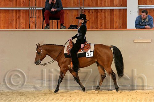 QH062_2107n.jpg