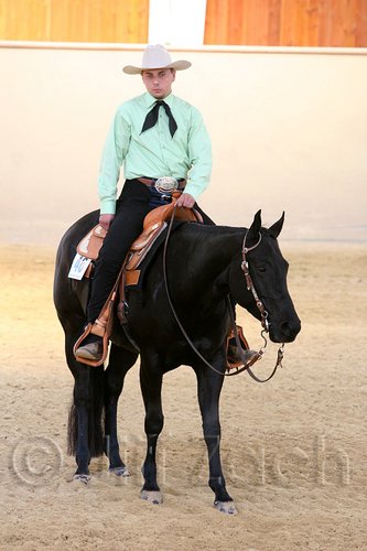 QH062_2126n.jpg
