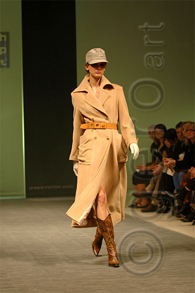PFW_0728c.jpg