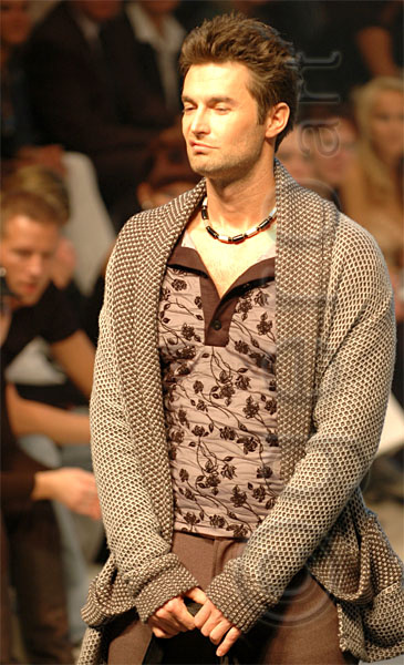 PFW_3308c.jpg
