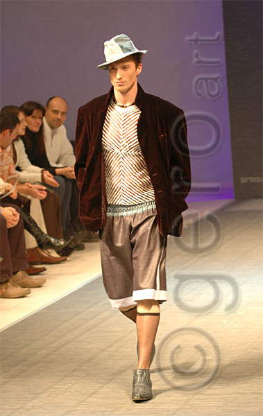 PFW_3321c.jpg