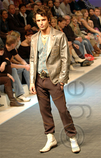PFW_3327c.jpg