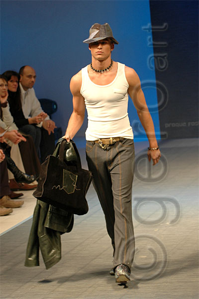 PFW_3343c.jpg