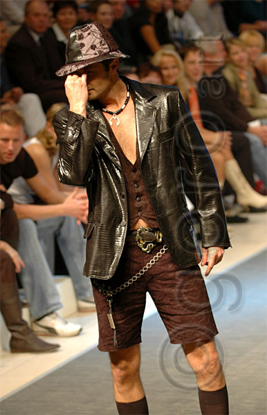 PFW_3350c.jpg