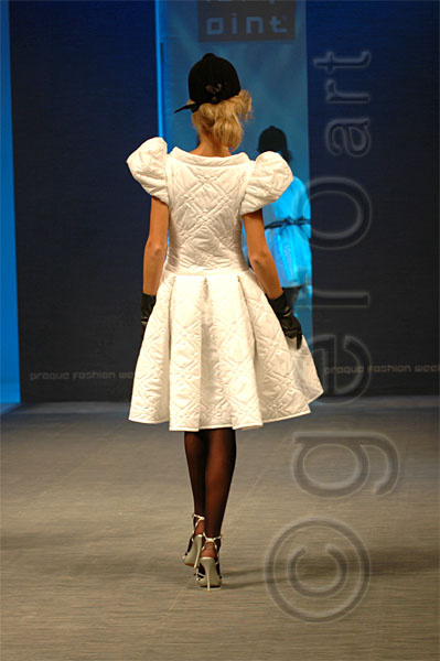 PFW_1909c.jpg