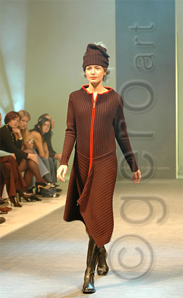 PFW_2222c.jpg