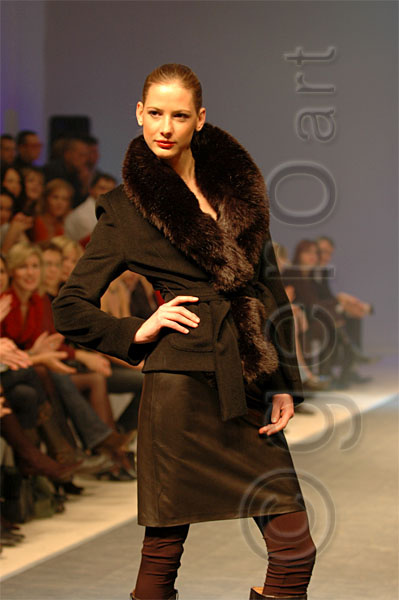 PFW_2800c.jpg
