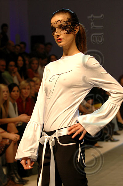 PFW_2903c.jpg
