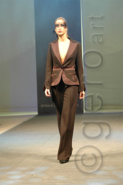 PFW_3010c.jpg