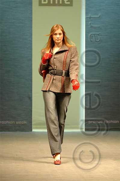 PFW_0025c.jpg