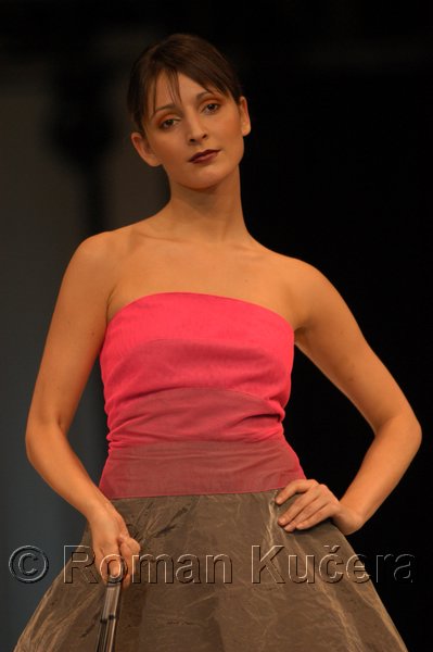 Styl05_1313_R.JPG