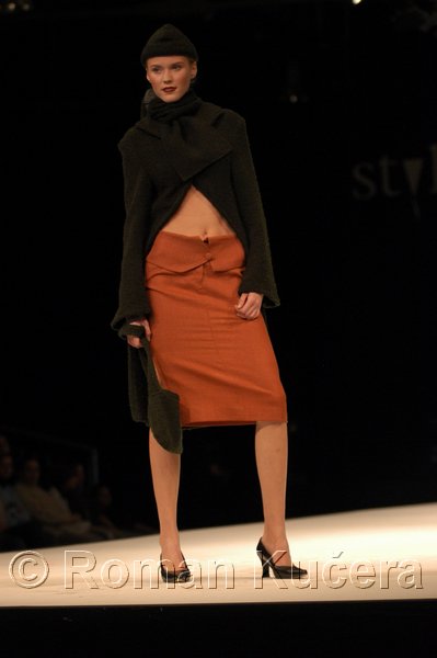 Styl05_1366_R.JPG