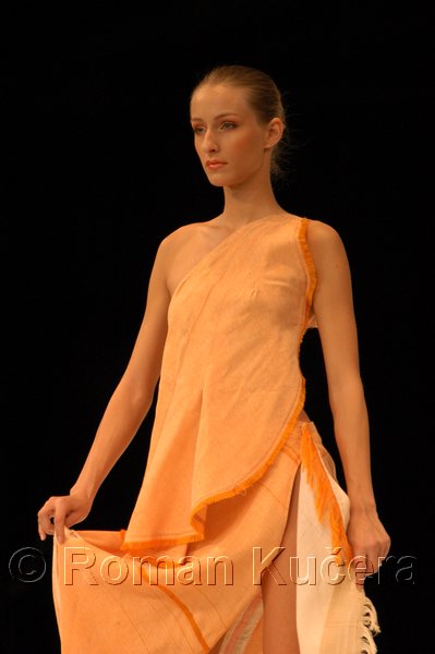 Styl05_1407_R.JPG