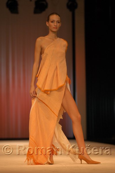 Styl05_1413_R.JPG