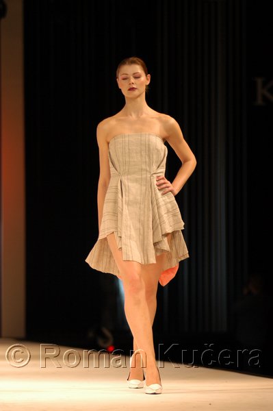 Styl05_1423_R.JPG