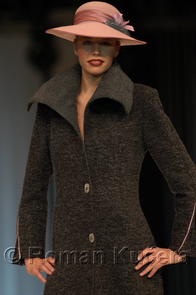Styl05_1450_R.JPG