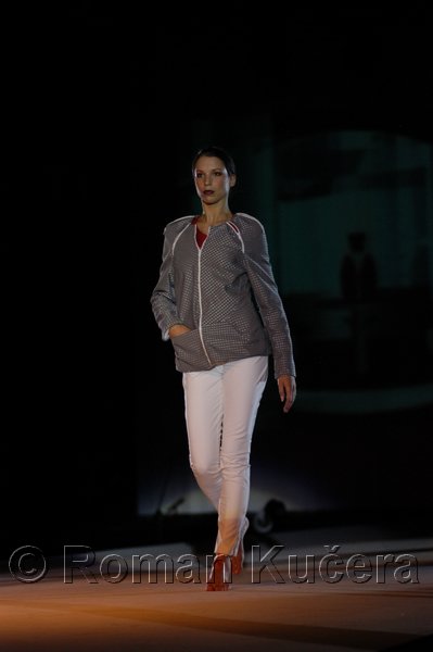 Styl05_1481_R.JPG