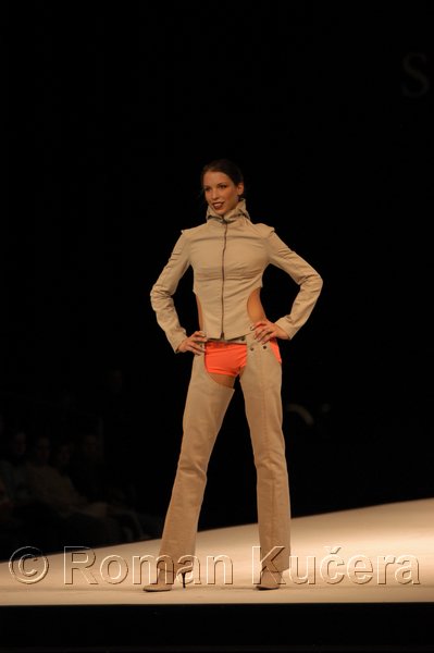 Styl05_1493_R.JPG