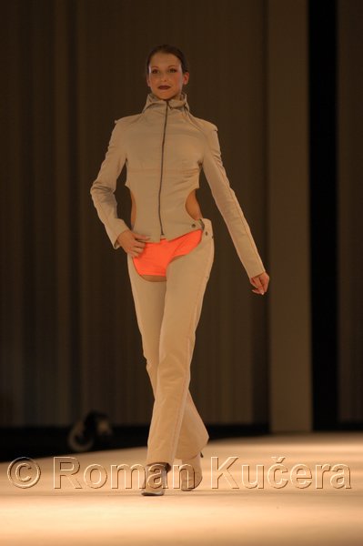 Styl05_1511_R.JPG